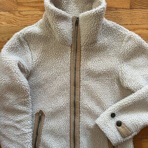 Patagonia Women's Divided Sky Deep Pile Fleece Jacket - EUC, Small, Oatmeal
